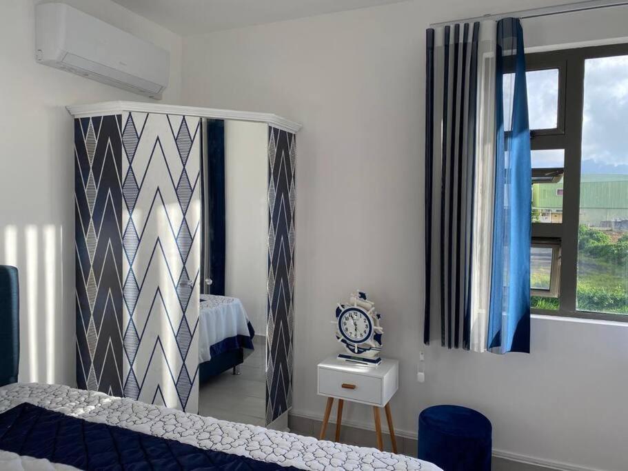 Stylish & Luxury 2-Bed Parkside Apart With Pool Vacoas-Phoenix Ngoại thất bức ảnh