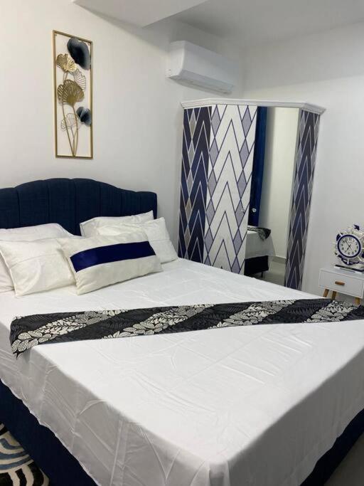 Stylish & Luxury 2-Bed Parkside Apart With Pool Vacoas-Phoenix Ngoại thất bức ảnh